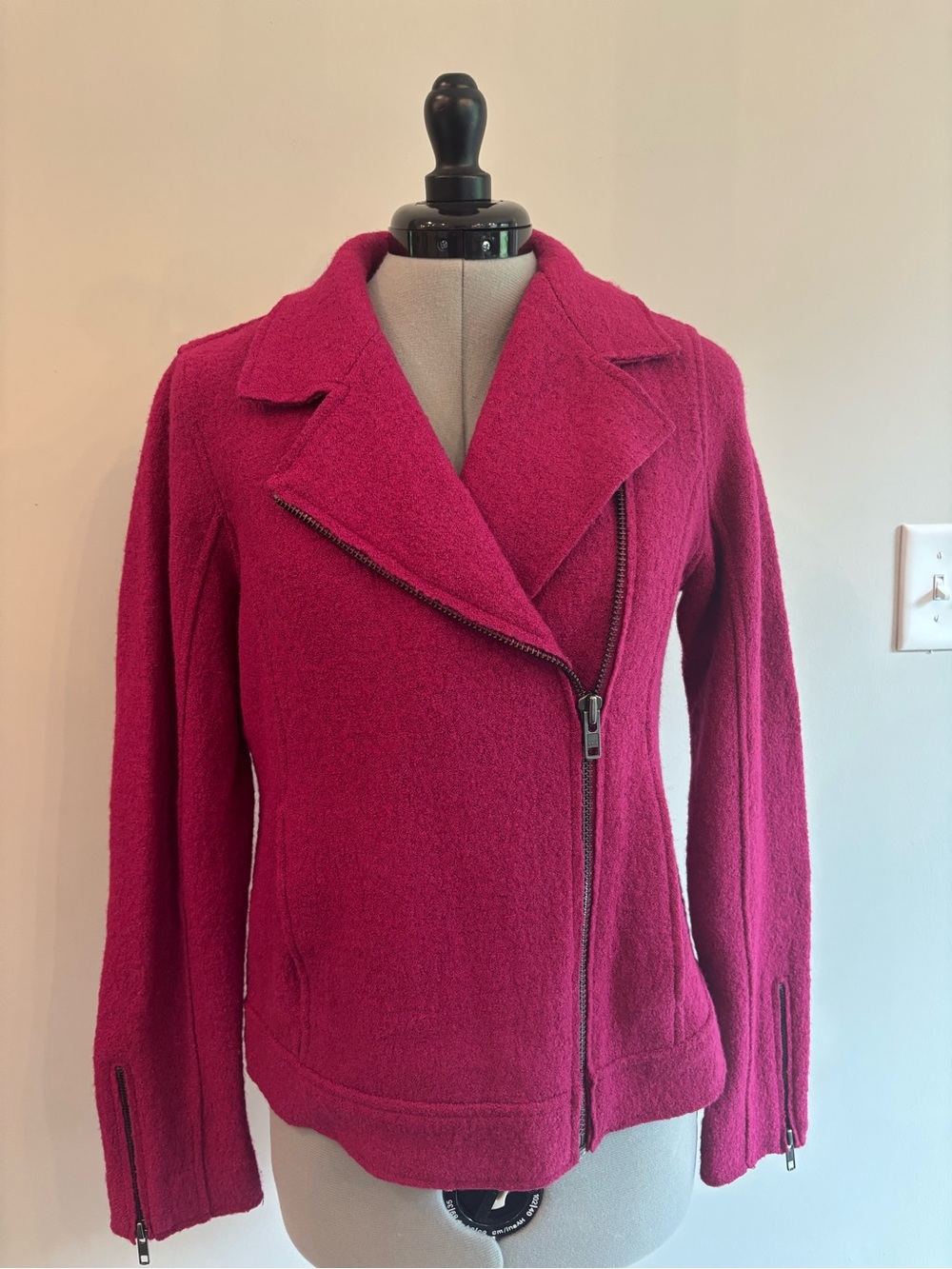 Tahari Fuchsia Moto Jacket Asymmetrical Zip Zipper Cuffs Biker Jacket 0216